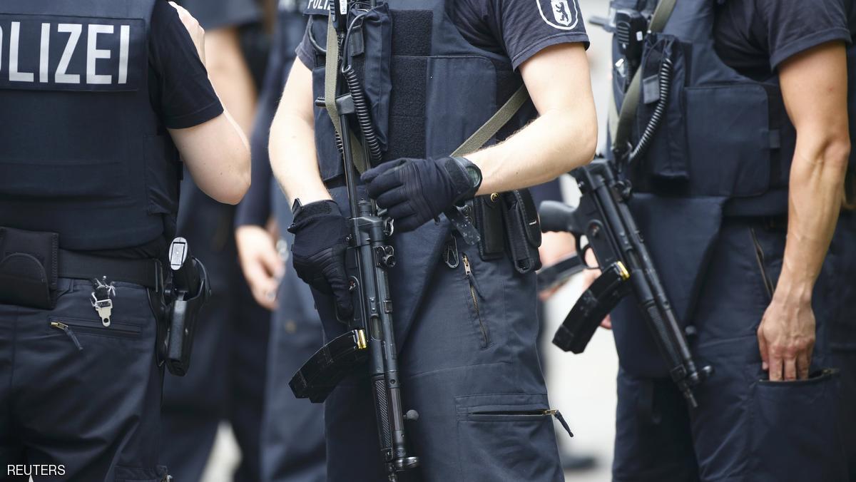 الشرطة الألمانية تعتقل رجلا وبحوزته متفجرات
