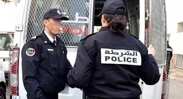  بحث قضائي مع شرطية لتورطها في قضية تتعلق بالنصب والاحتيال