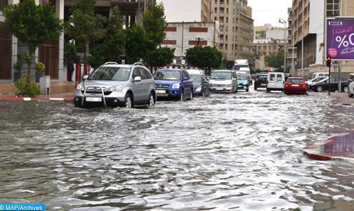 زخات مطرية رعدية ورياح قوية وتساقطات ثلجية من الجمعة إلى الإثنين بعدد من مناطق المملكة