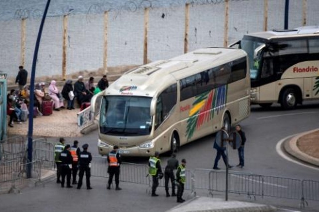 المغرب يرحل مواطنيه العالقين بمليلية المحتلة على دفعتين