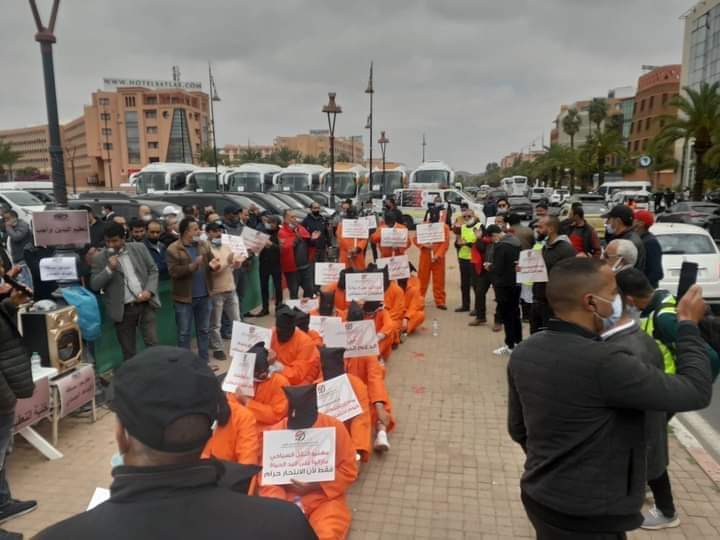 احتجاجات لمهنيي النقل السياحي بمراكش