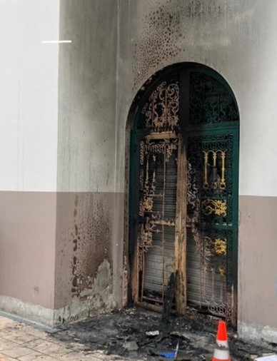 فرنسا.. إضرام النار في مسجد بمدينة نانت