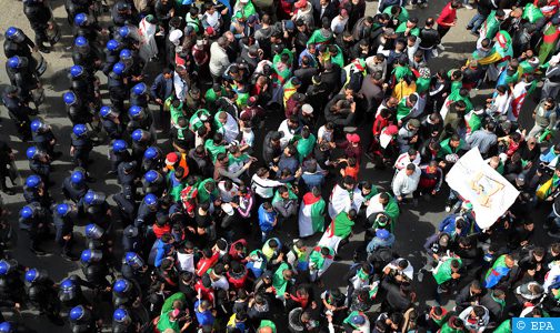 الجزائريون يتحدون القمع ويخرجون في مسيرات الجمعة 117 للحراك الاحتجاجي الشعبي