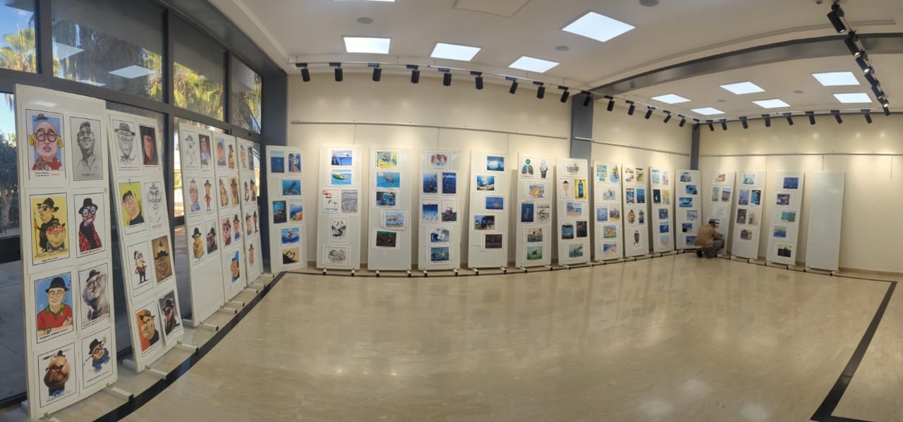 اختتام المهرجان الدولي للكاريكاتير بإفريقيا الدورة الثامنة دورة هذه السنة عرفت 409 فنانا وفنانة ينتمون لـ 72 دولة ومن بينهم 28 فنانا مغربيا