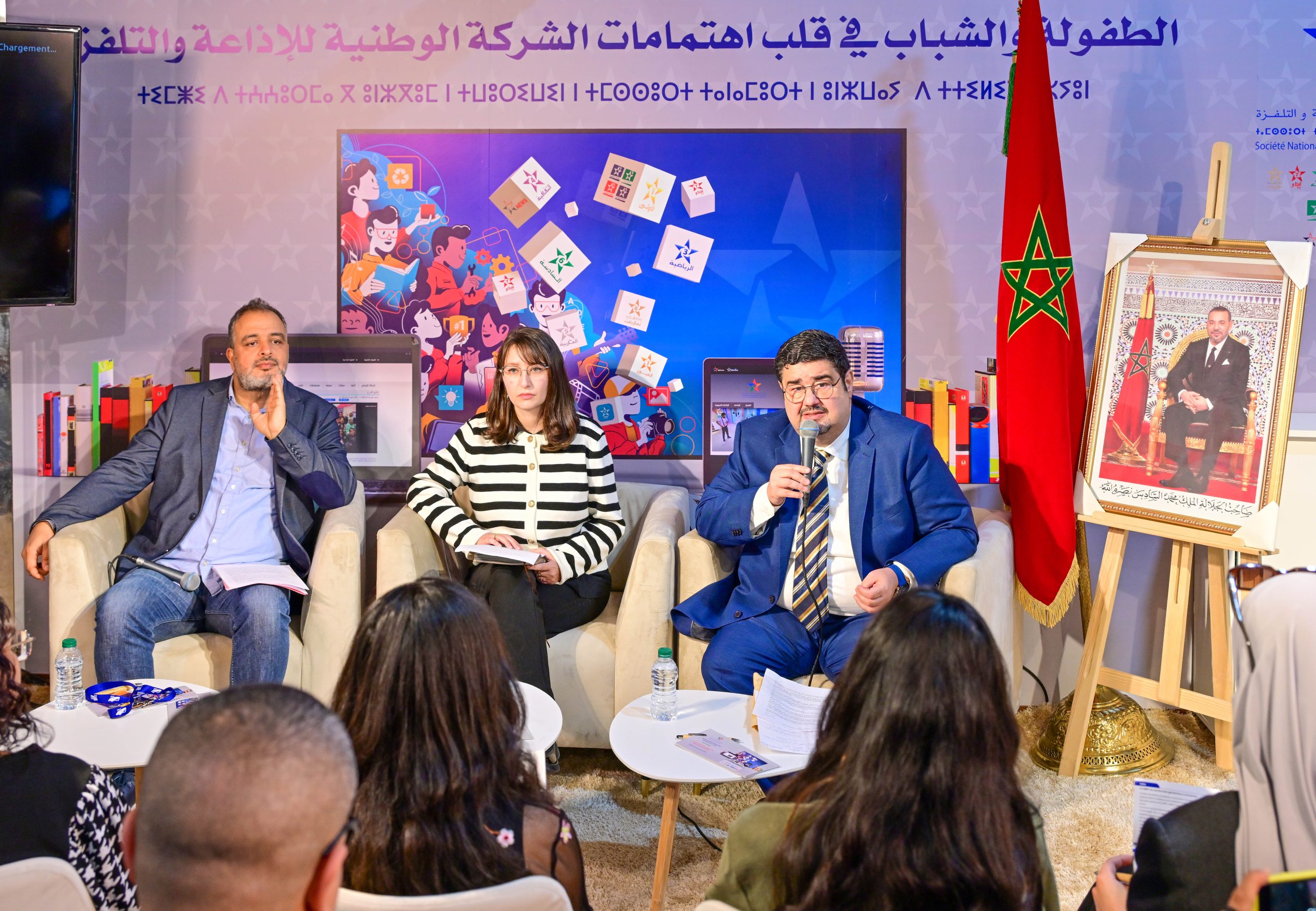 الشركة الوطنية للإذاعة والتلفزة تُقدّم في المعرض الدولي لكتاب الطفل والشباب تجربة اعتماد الذكاء الاصطناعي في منصة SNRTnews