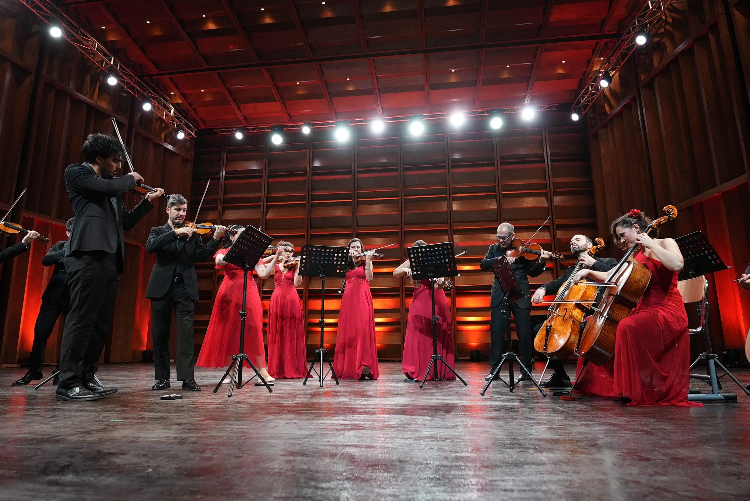 أكاديمية سانتا صوفيا في حفل موسيقي بالرباط… حفل موسيقي بالتعاون مع السفارة الإيطالية بالمملكة المغربية والمعهد الثقافي الإيطالي بالرباط، مخصص للذكرى الـ 2500 لتأسيس مدينة نابولي