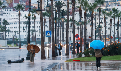زخات رعدية محليا قوية وتساقطات ثلجية وطقس بارد من الأربعاء إلى السبت بعدد من مناطق المملكة (نشرة إنذارية)