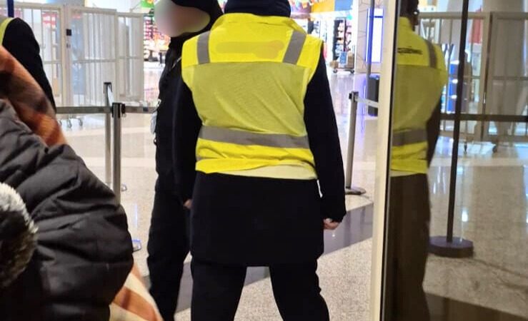 مسافرون يشتكون من سلوكيات غير مهنية لبعض العاملين بشركات خدمات خاصة خلال الإركاب بمطار مراكش–المنارة