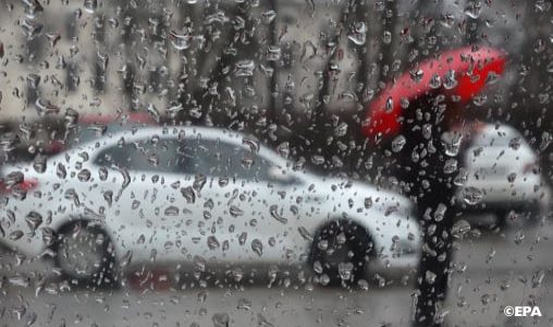 زخات مطرية قوية ورياح عاصفية غدا الخميس بعدد من مناطق المملكة (نشرة إنذارية)