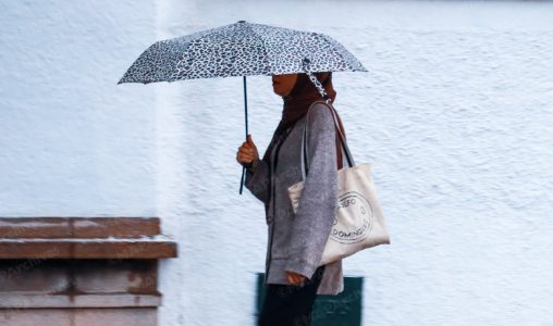 أمطار قوية أحيانا رعدية وتساقطات ثلجية وهبات رياح قوية متوقعة من الثلاثاء إلى الأربعاء