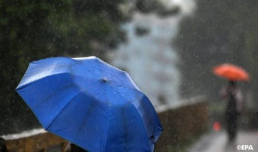 تساقطات مطرية قوية رعدية مع احتمالية تساقط البرد وتساقطات ثلجية وهبات رياح قوية يومي الجمعة والسبت بعدد من مناطق المملكة (نشرة إنذارية محينة)