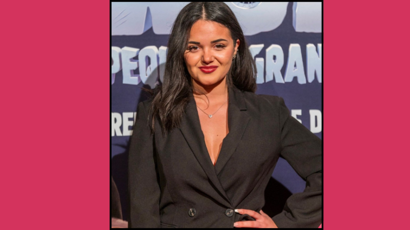 ماريا كاسادو… أصغر مخرجة سينمائية في إسبانيا تنهي أول فيلم طويل وتطلق مشروعين دوليين