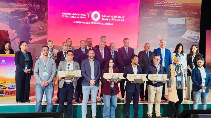 الصحافي عبد الصمد ادنيدن يضيف جائزة الصحافة الفلاحية إلى رصيده