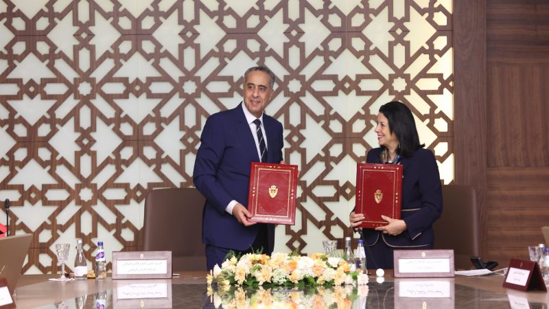 توقيع اتفاقية إطار بشأن الشراكة والتعاون من أجل تطوير وتجويد خدمات استقبال المرتفقين بمصالح الأمن الوطني