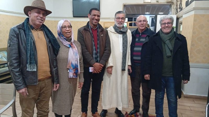 شبكة المقاهي الثقافية بالمغرب تستأنف انشطتها الثقافية بمدينة الدار البيضاء بعد تجربة ثقافية غنية خلال الموسم الماضي.