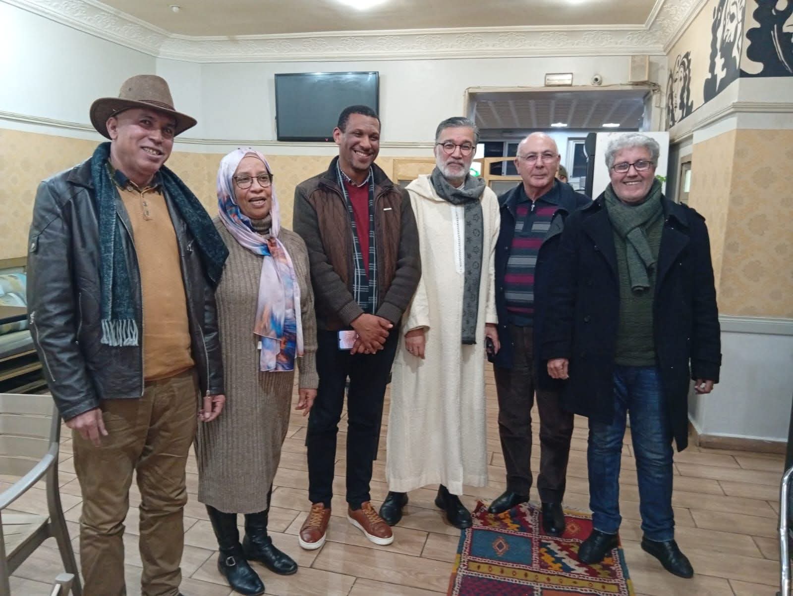 شبكة المقاهي الثقافية بالمغرب تستأنف انشطتها الثقافية بمدينة الدار البيضاء بعد تجربة ثقافية غنية خلال الموسم الماضي.